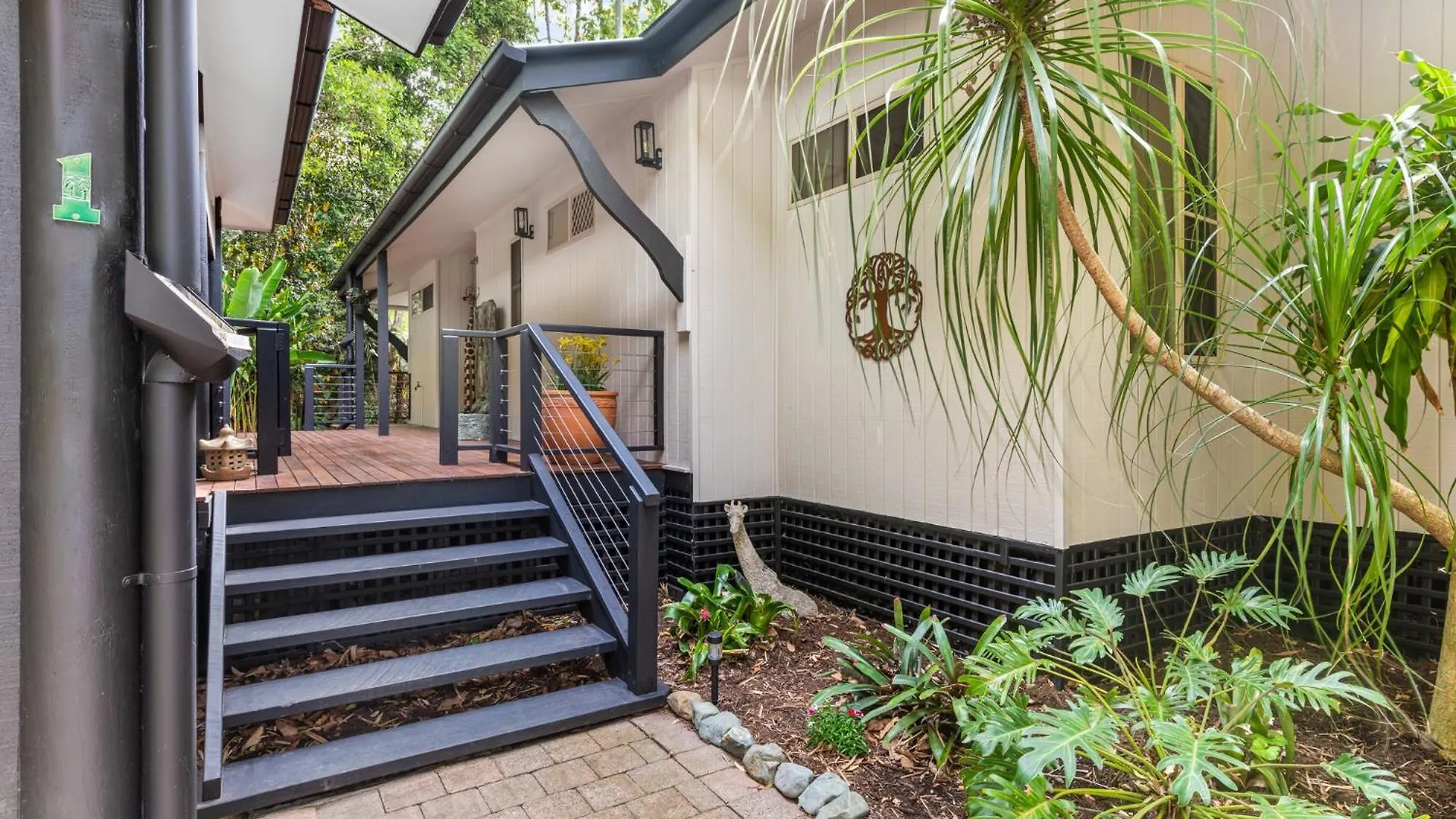 Holiday home Elevata Villa Luxe Spa Jacuzzi - Wood Fire - Claw Bath - Pet Friendly Montville