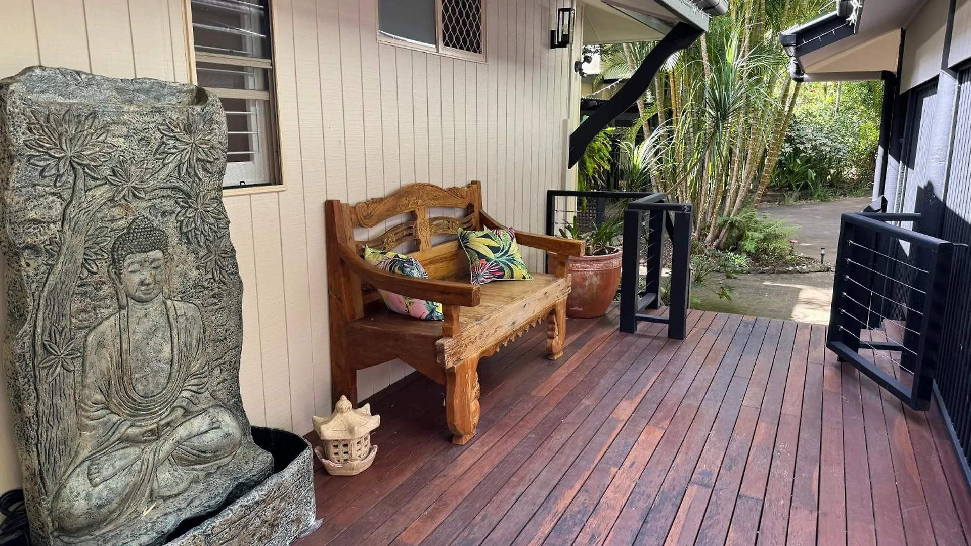 Elevata Villa Luxe Spa Jacuzzi - Wood Fire - Claw Bath - Pet Friendly Montville Australia
