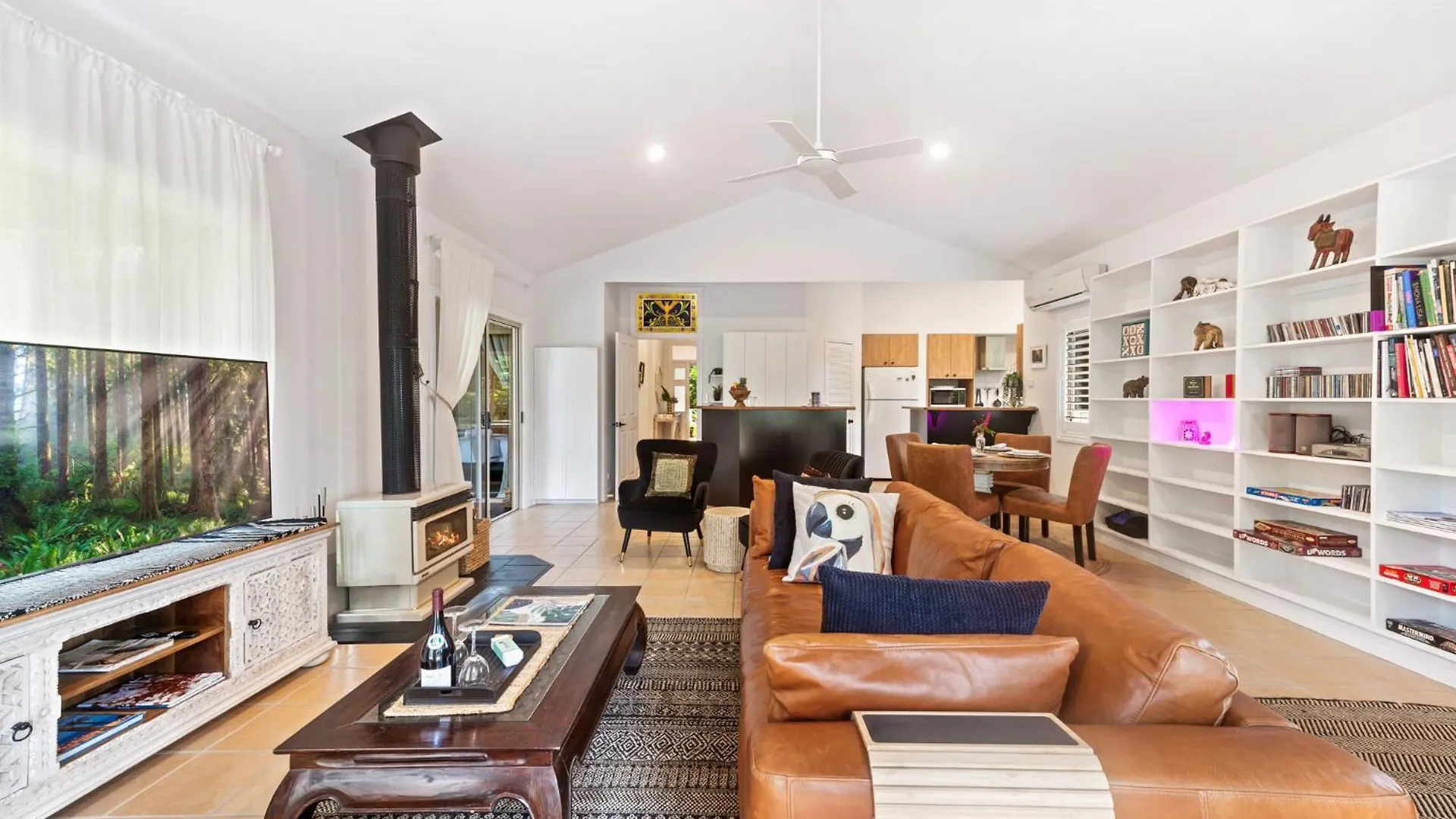 Elevata Villa Luxe Spa Jacuzzi - Wood Fire - Claw Bath - Pet Friendly Montville