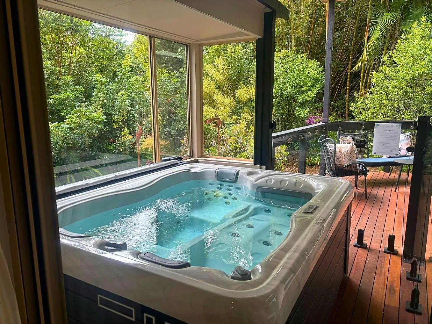 Elevata Villa Luxe Spa Jacuzzi - Wood Fire - Claw Bath - Pet Friendly contacts